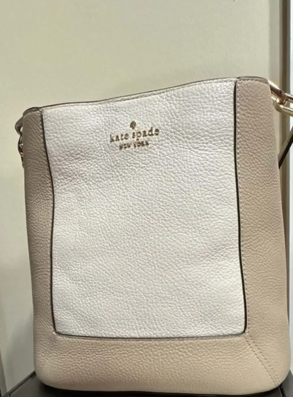 Lena Colorblock Bucket Bag - Picture 1 of 3